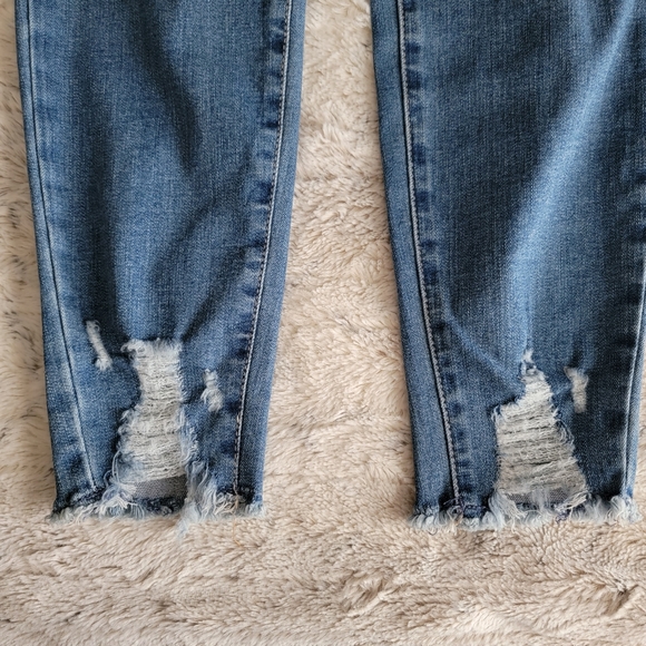 Maternity Sonoma Goods For LifeOver-The-Belly Jeggings - Size 4TLMAT - Picture 4 of 12